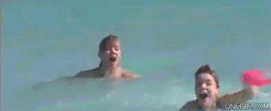 비키니_벗겨감.gif