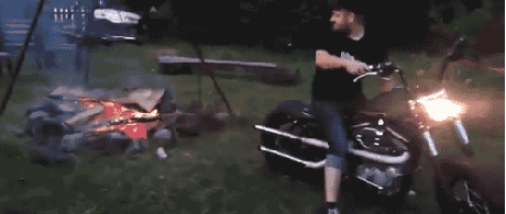 불키우는오토바이.gif