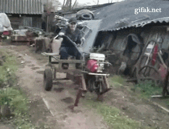 미래에서온_경운기.gif
