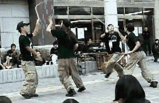 넘기의신.gif